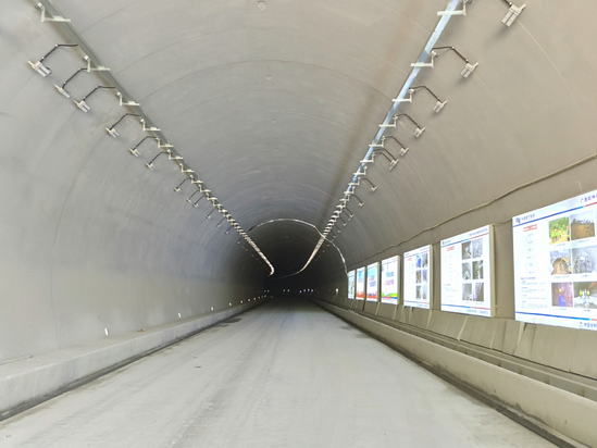 坪独隧道 修图.png