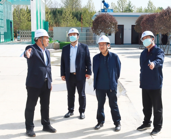 张玉峰到偃师东山项目大禹建材分公司干混砂浆站调研指导工作